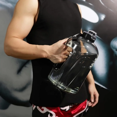 Bidon butelka sportowa na wodę water jug kanister tritan 1,6l